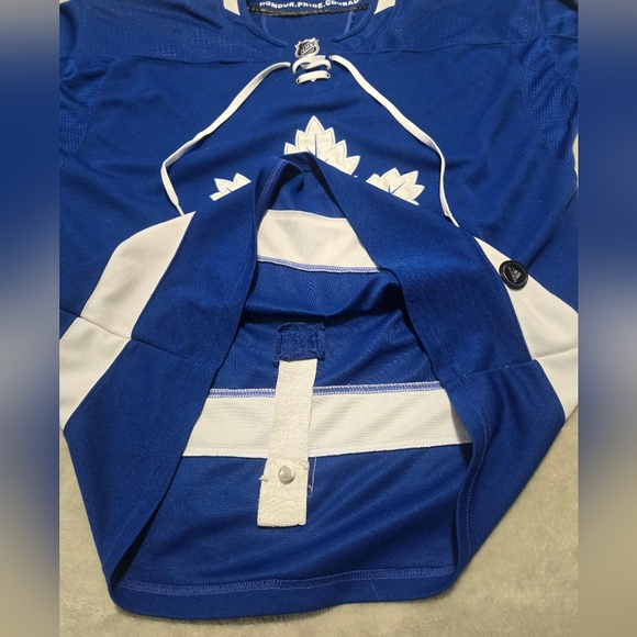 Toronto Maple Leafs Hockey Jersey NHL Home Blue Adidas #16 Mitchell Marner - Picture 5 of 9